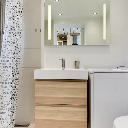 Grazian - 50m From The Sea By Interhome *
